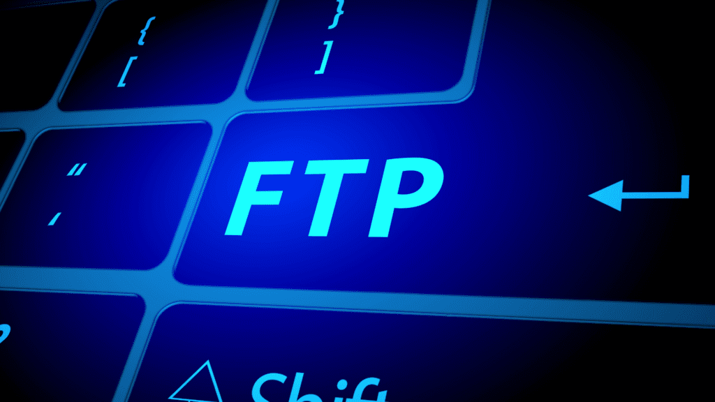 Benutzeroberfläche eines FTP-Clients, der Dateien zwischen einem Computer und einem FTP-Server überträgt.